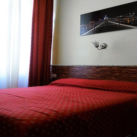 Cristina Rooms ローマ エクステリア 写真