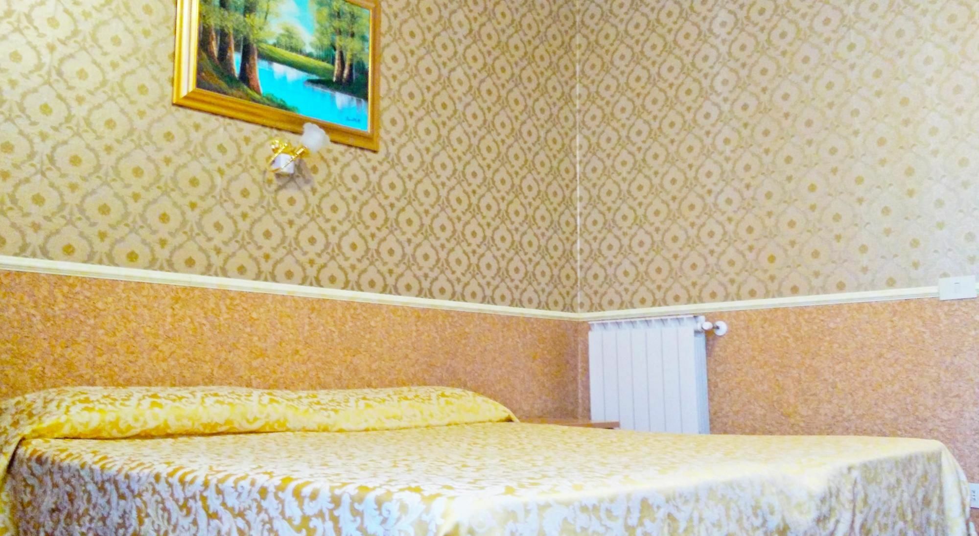 Cristina Rooms ローマ エクステリア 写真